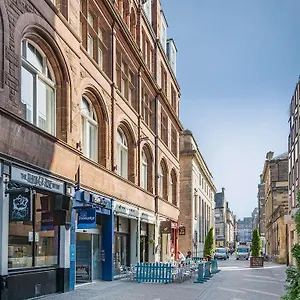 Travelodge Rose Street Hotel